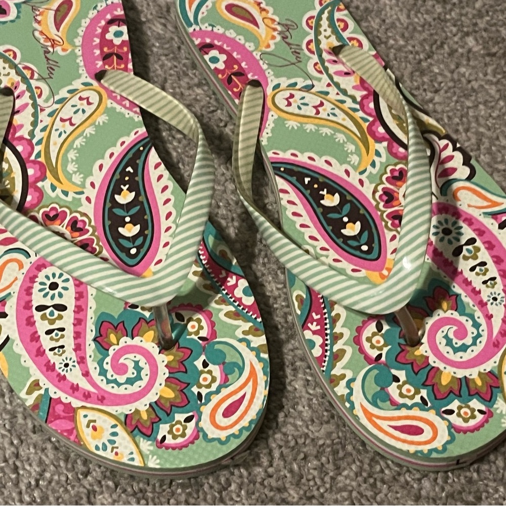 NWOT vera Bradley pink paisley sandal flip flop size 9/10 - Picture 4 of 9